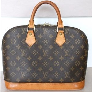 ⛔️⛔️SOLD⛔️⛔️Authentic LV Alma PM Monogram Handbag